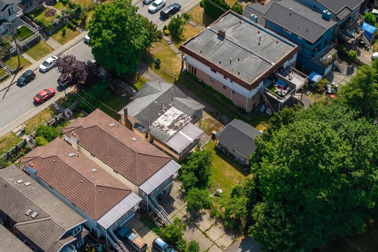 Listing Image 6
