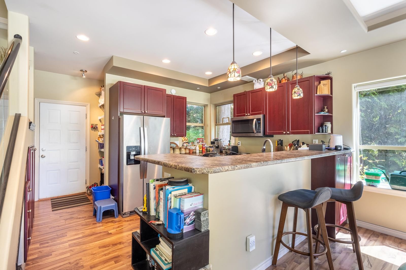 Listing Image 11