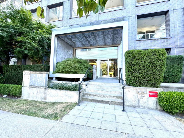 106 - 6633 Cambie Street