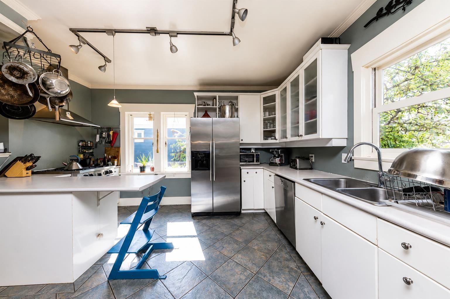 Listing Image 13
