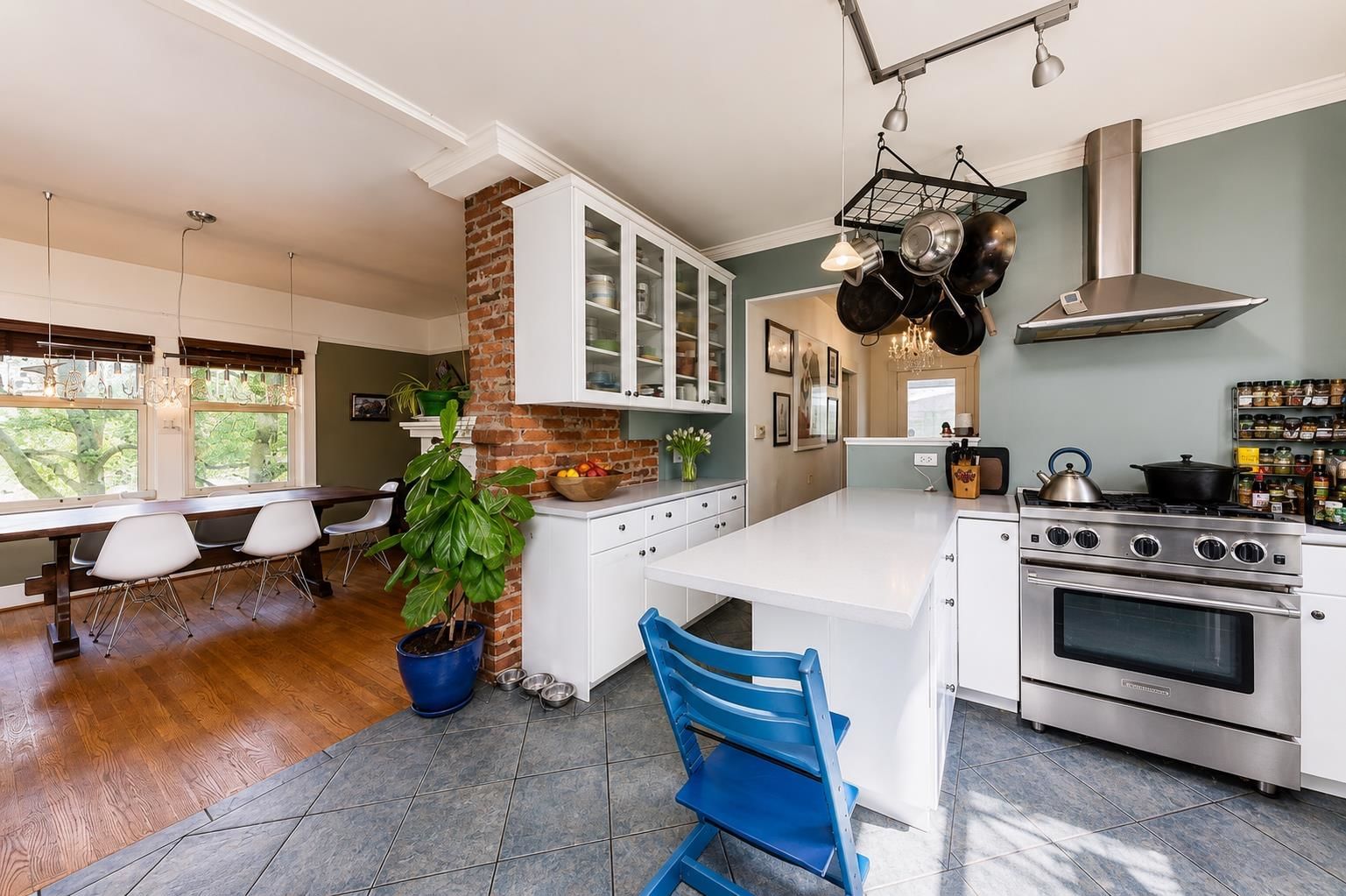 Listing Image 15