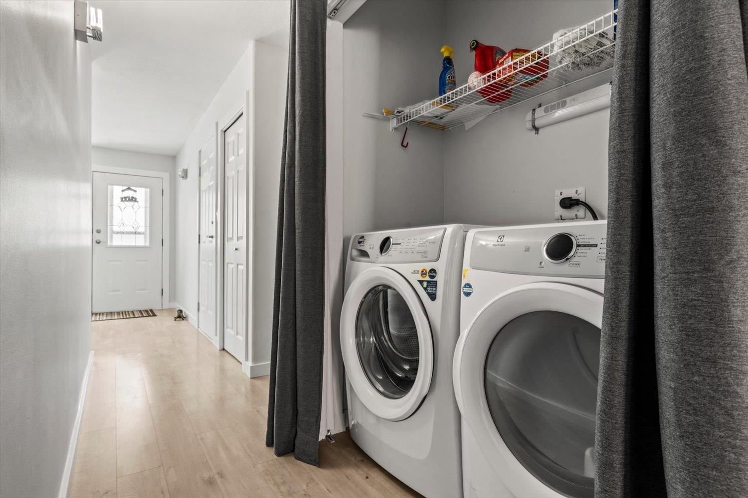 Listing Image 19
