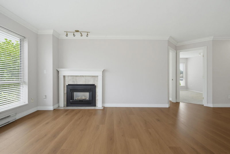 438 - 32830 George Ferguson Way