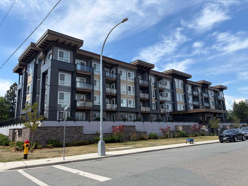 113 - 9450 Robson Street