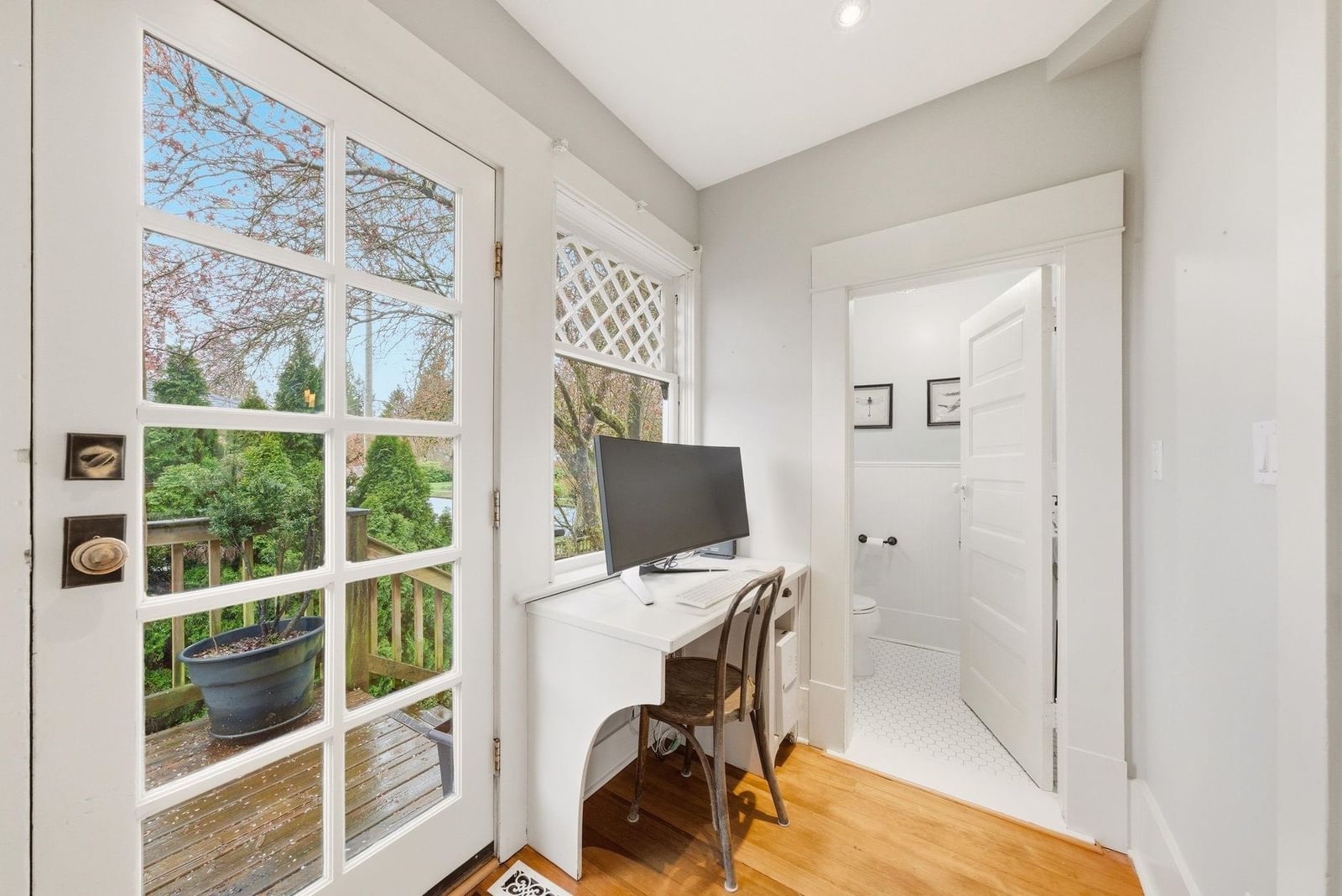 Listing Image 19