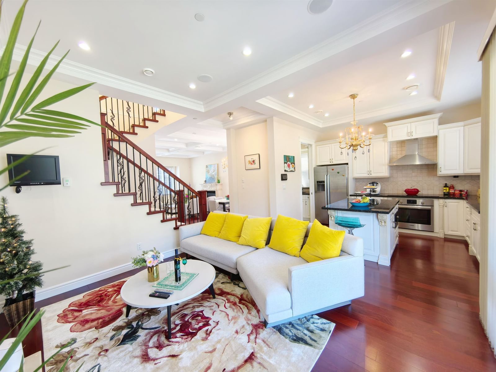 Listing Image 12