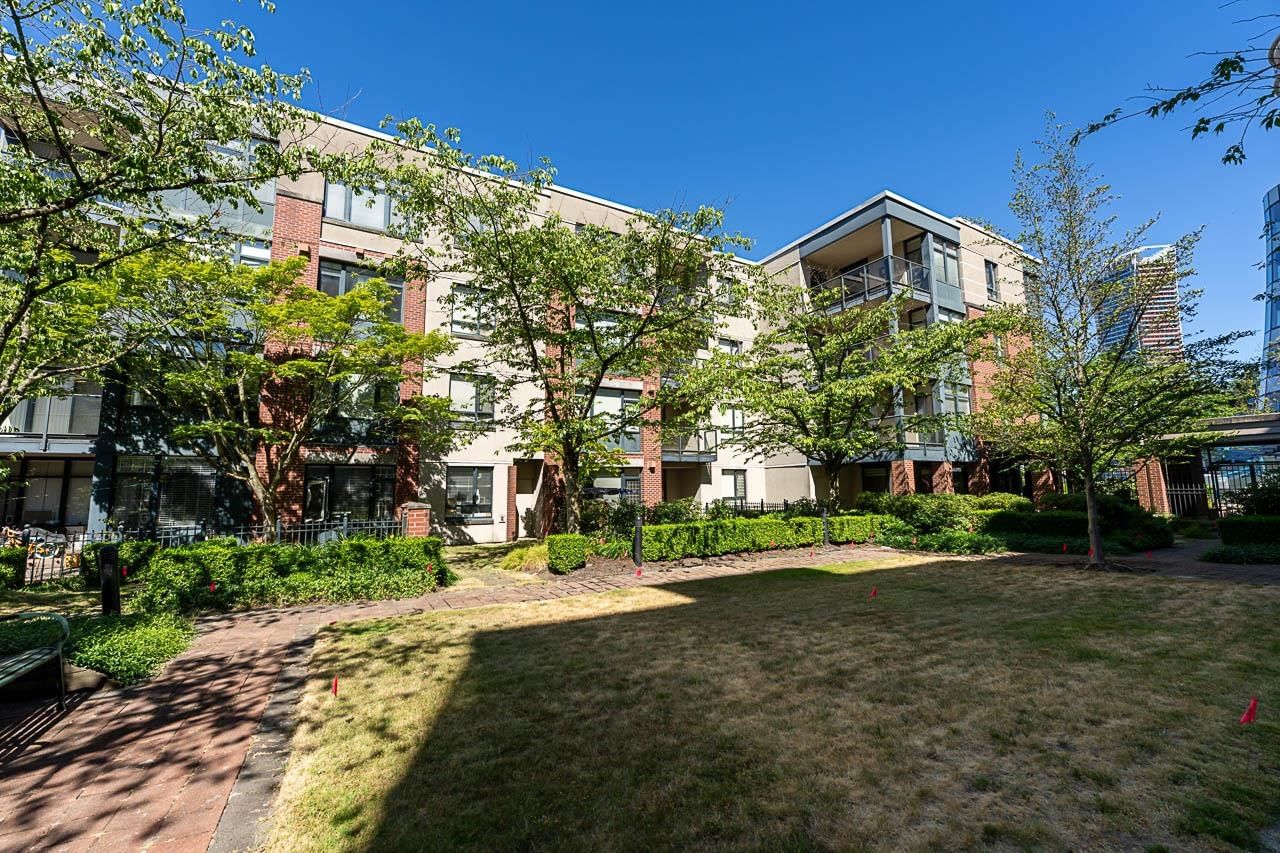 Listing Image 20