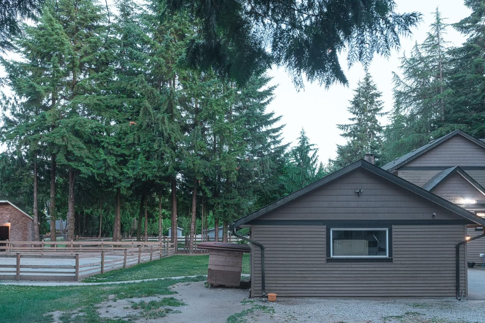 Listing Image 8