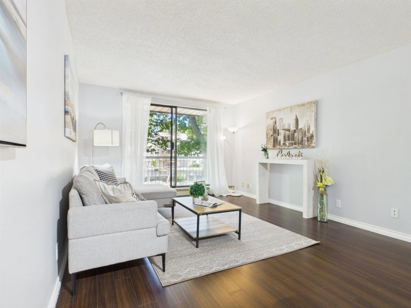 220 - 8411 Ackroyd