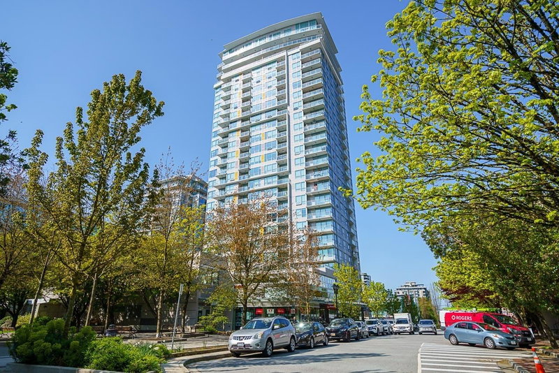 306 - 125 14th Street E