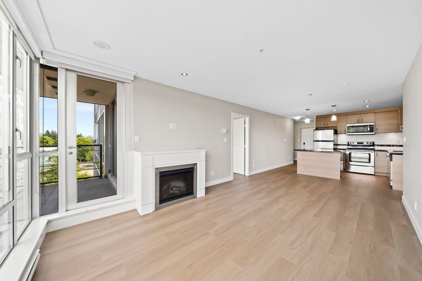 Listing Image 15