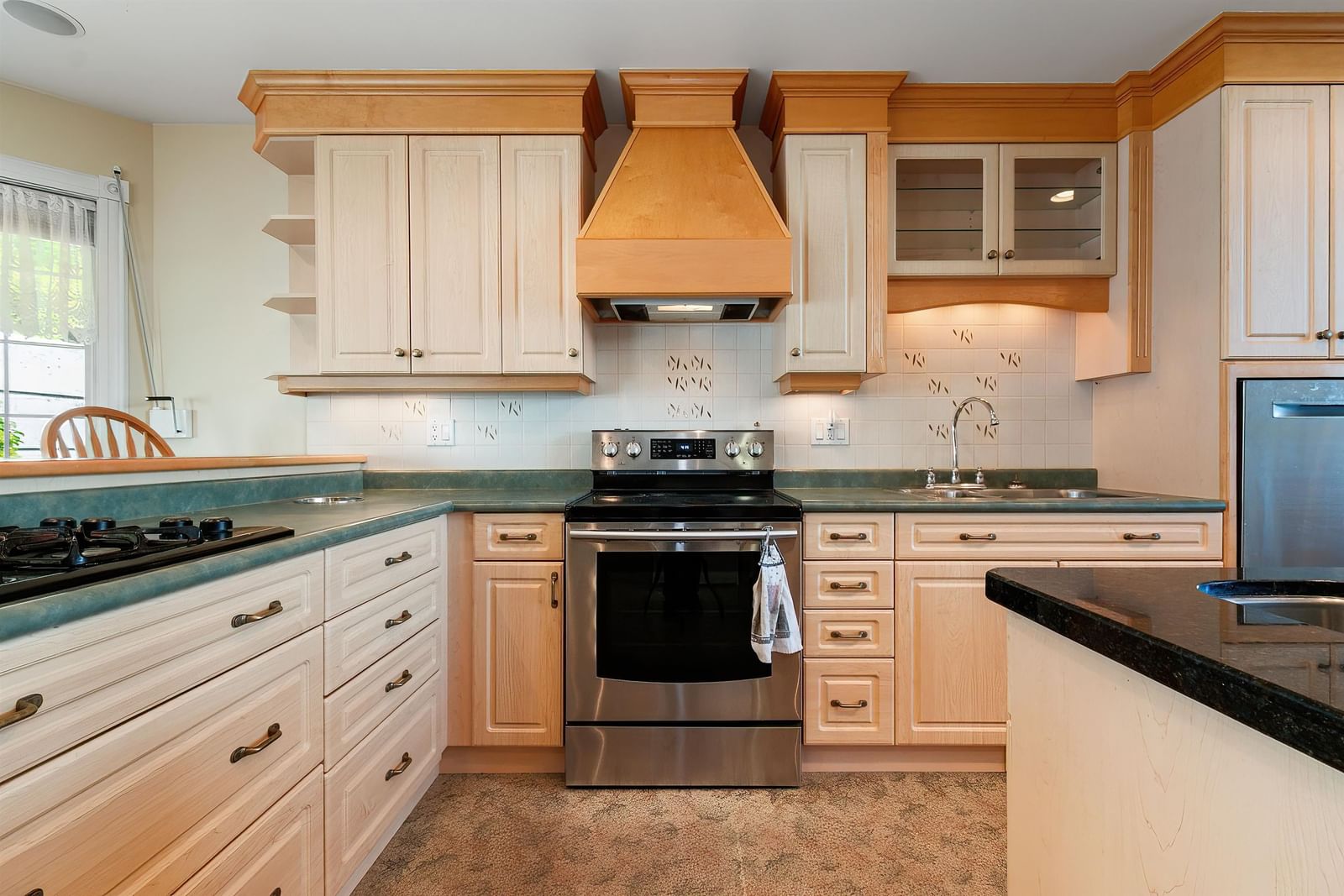 Listing Image 10