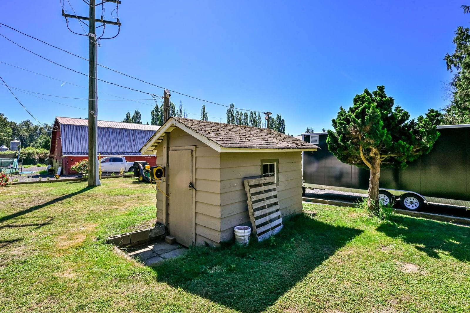 Listing Image 11