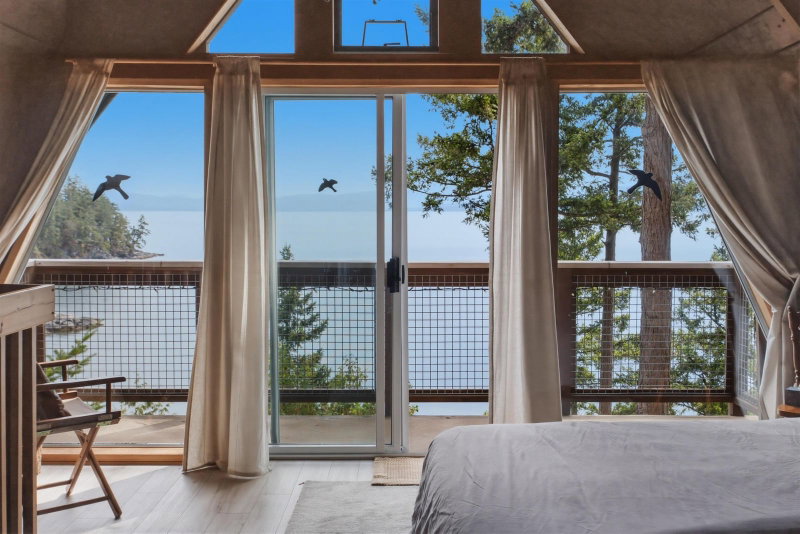 1 - 12139 Sunshine Coast Highway
