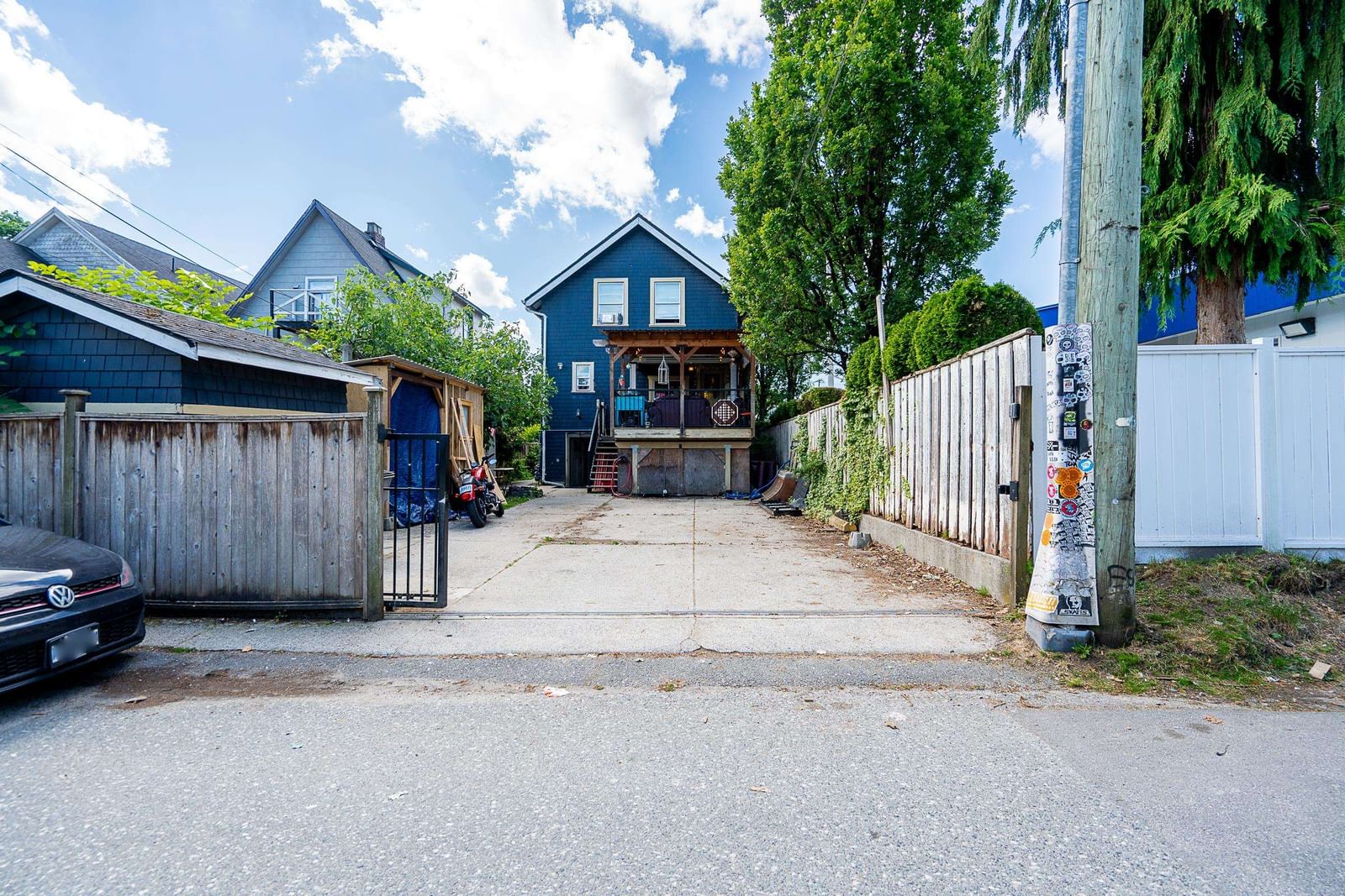 Listing Image 11