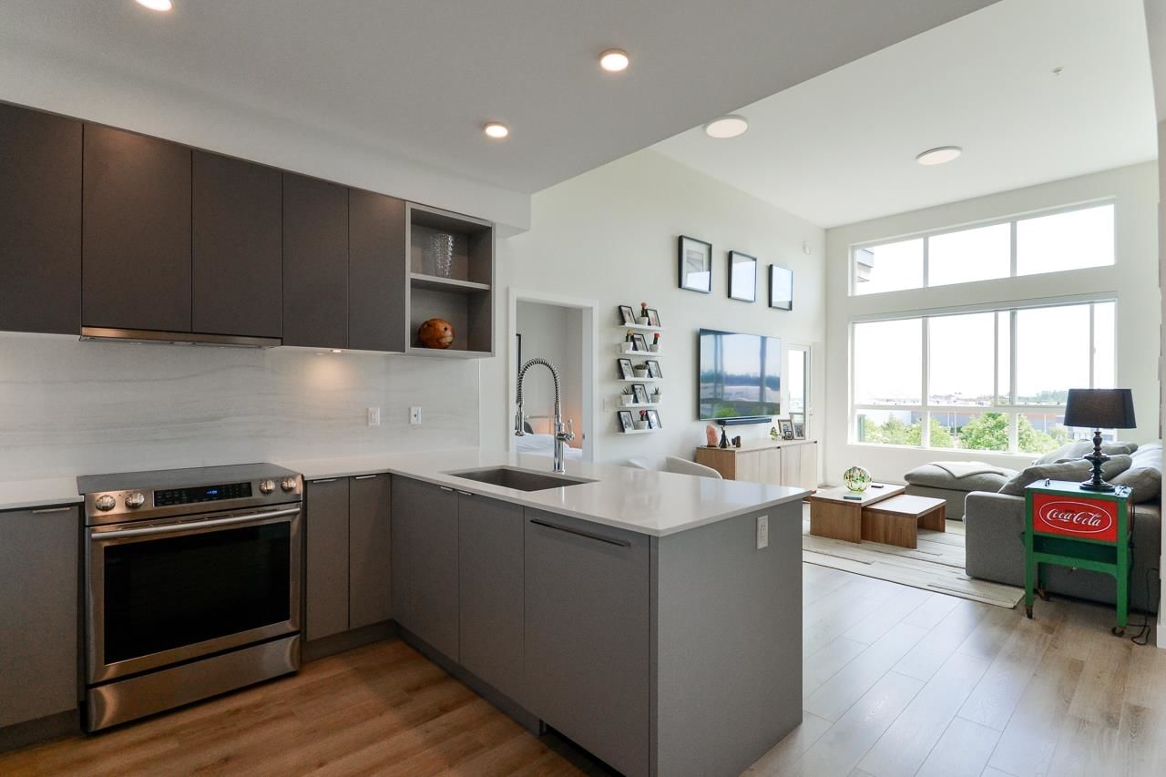 Listing Image 10