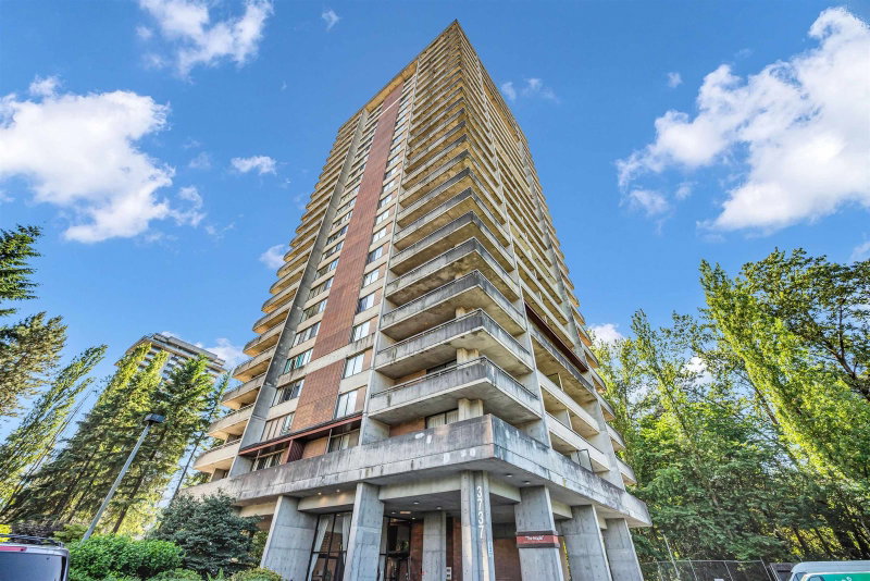 1104 - 3737 Bartlett Court