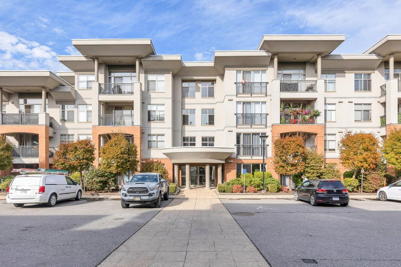 216 - 33546 Holland Avenue