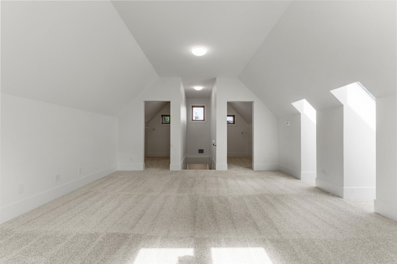 Listing Image 30