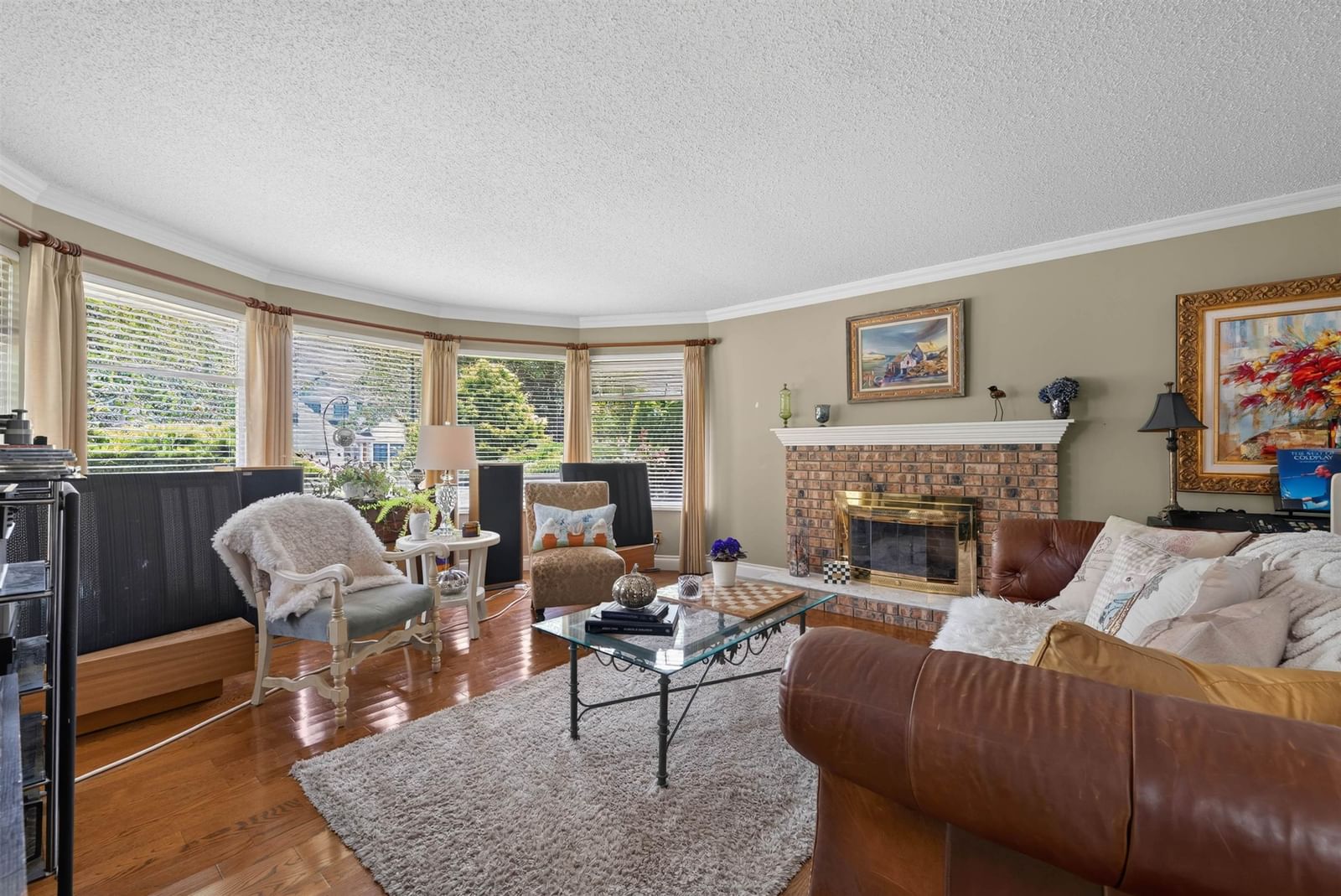 Listing Image 5
