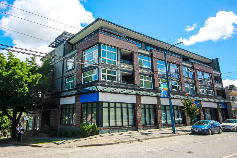 205 - 5488 Cecil Street
