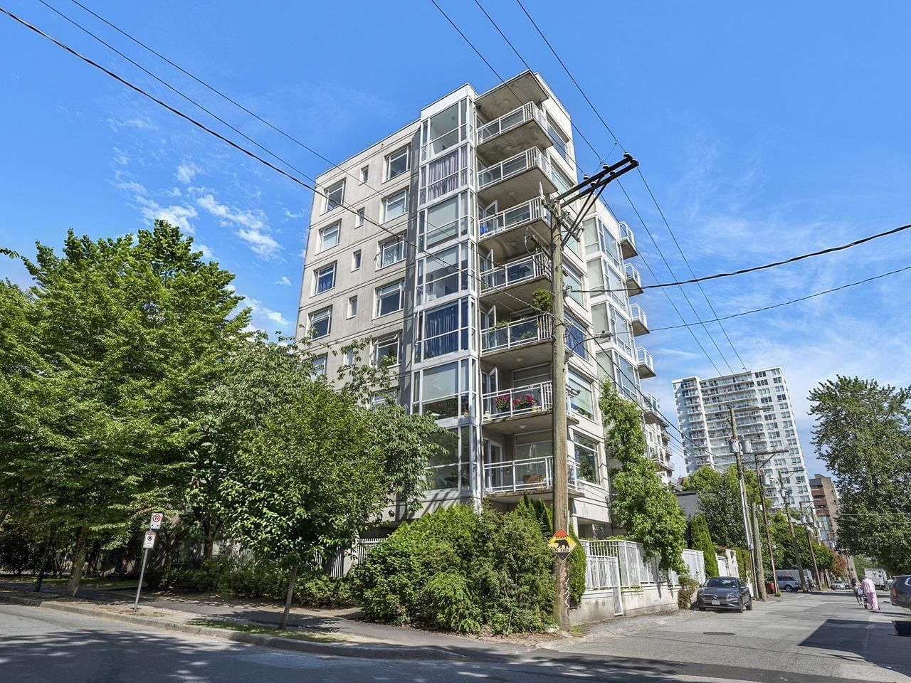 Listing Image 20