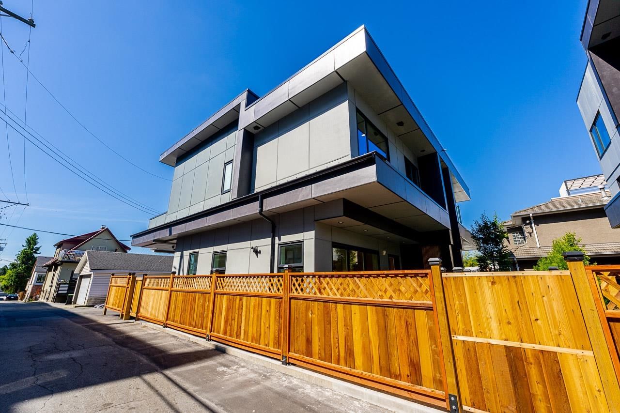 Listing Image 10