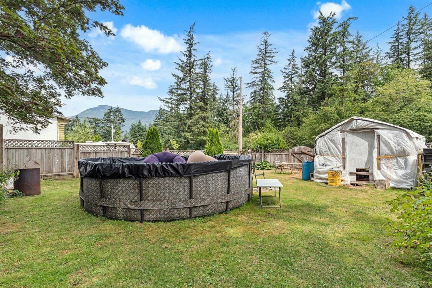 Listing Image 12