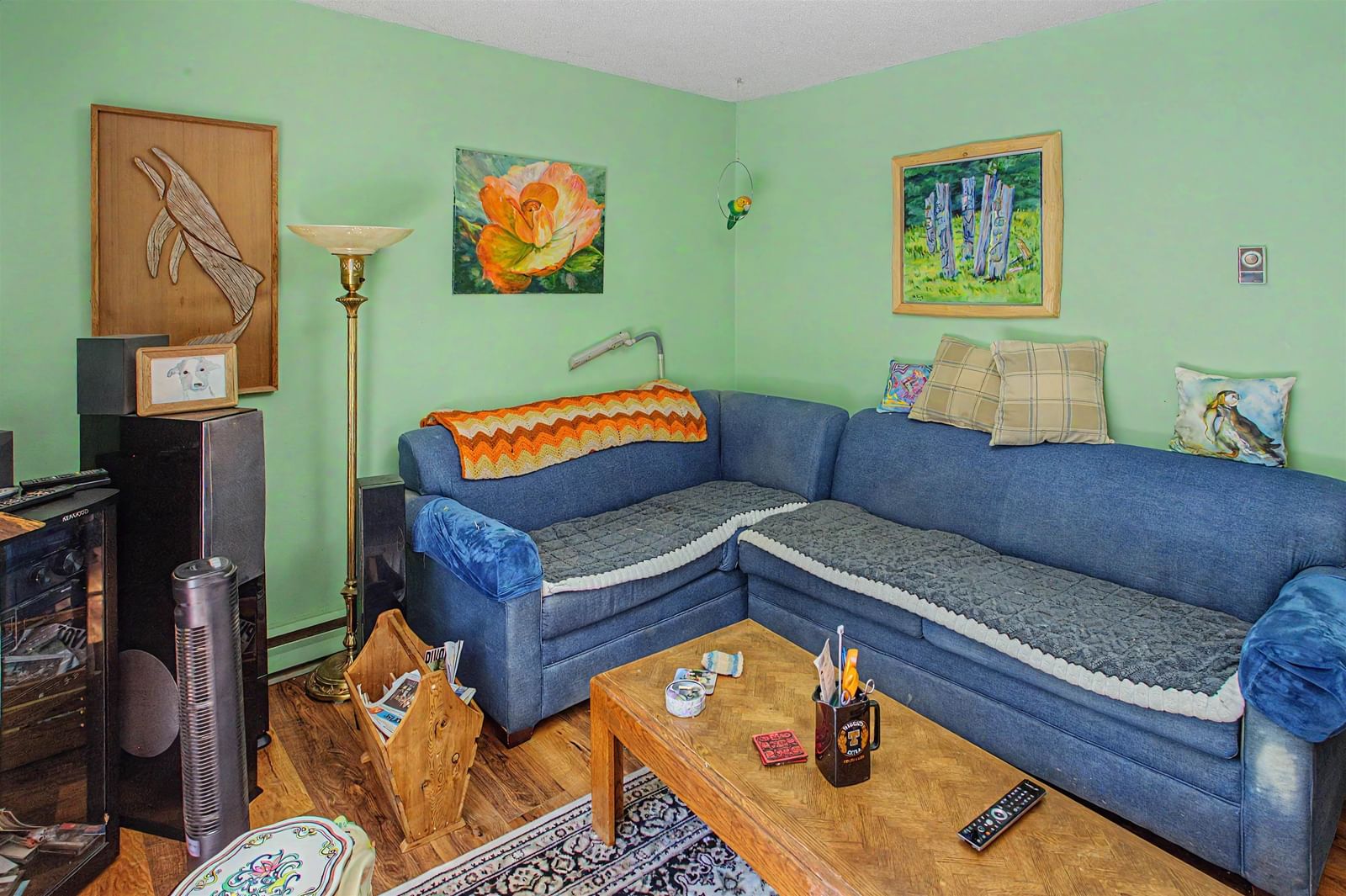 Listing Image 8