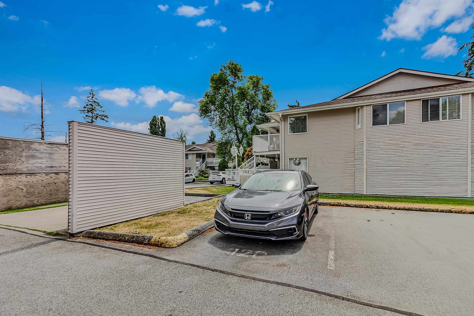 Listing Image 25