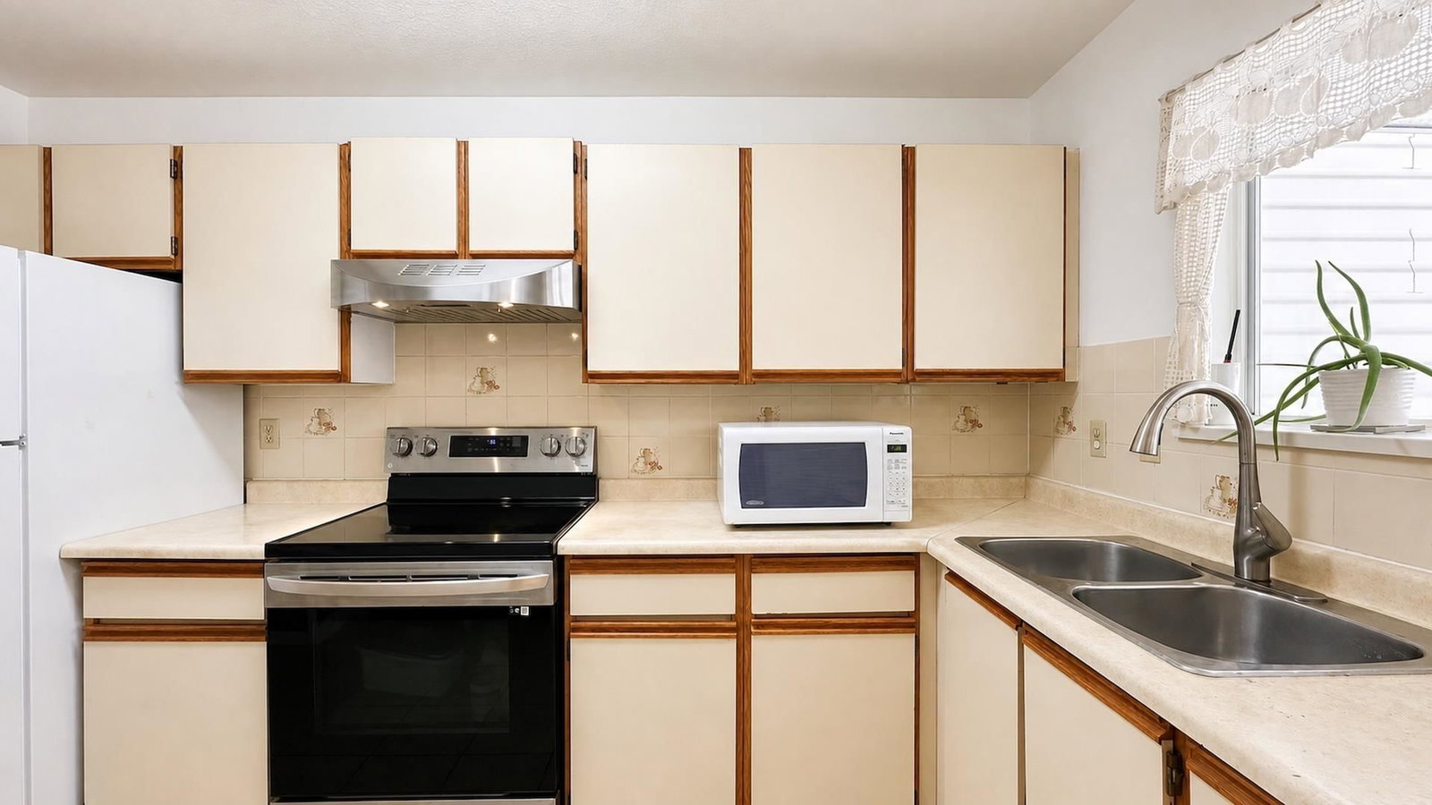 Listing Image 12