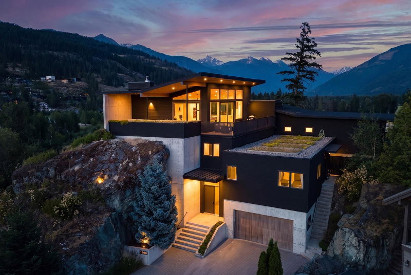 1764 Pinewood Drive
