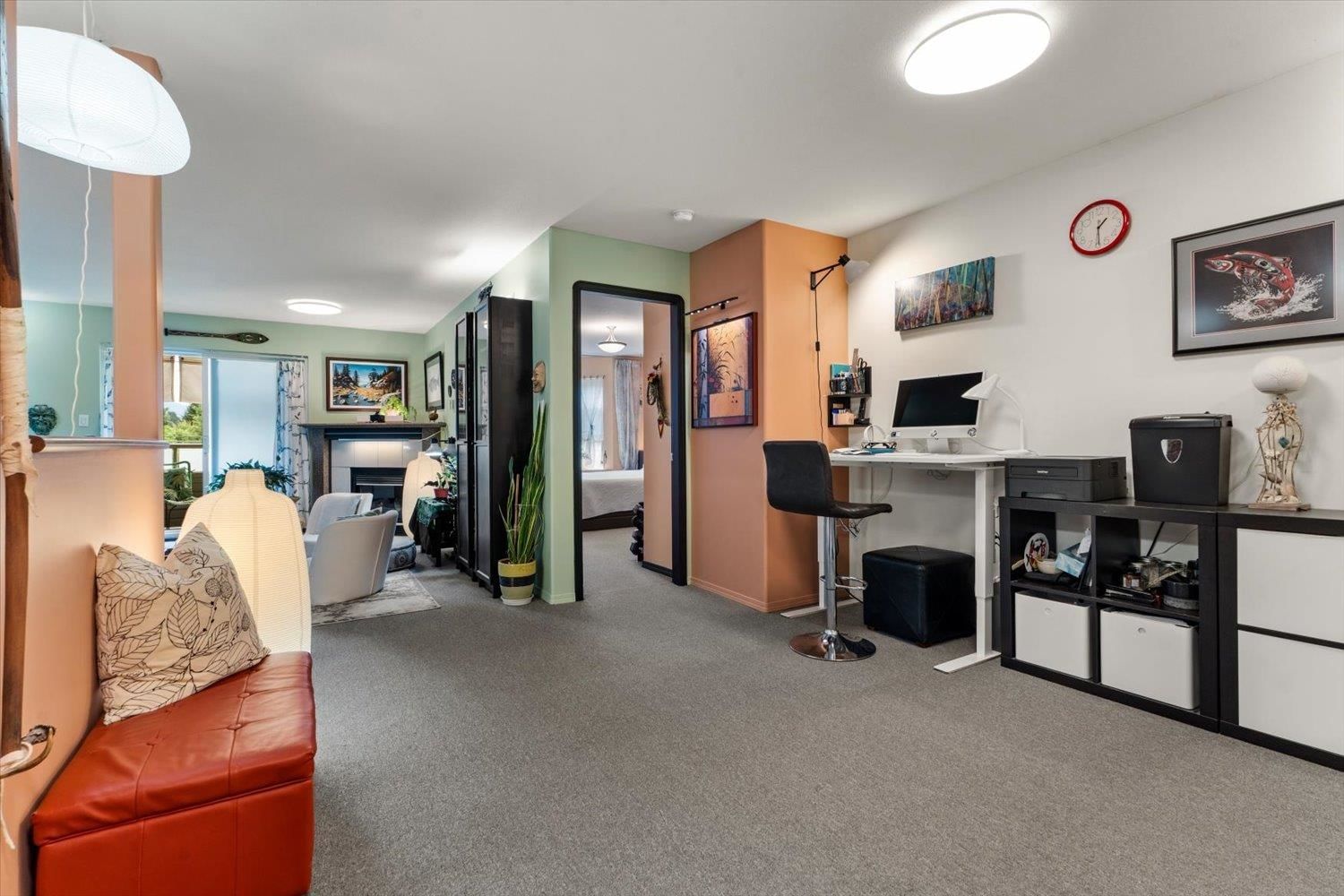 Listing Image 8
