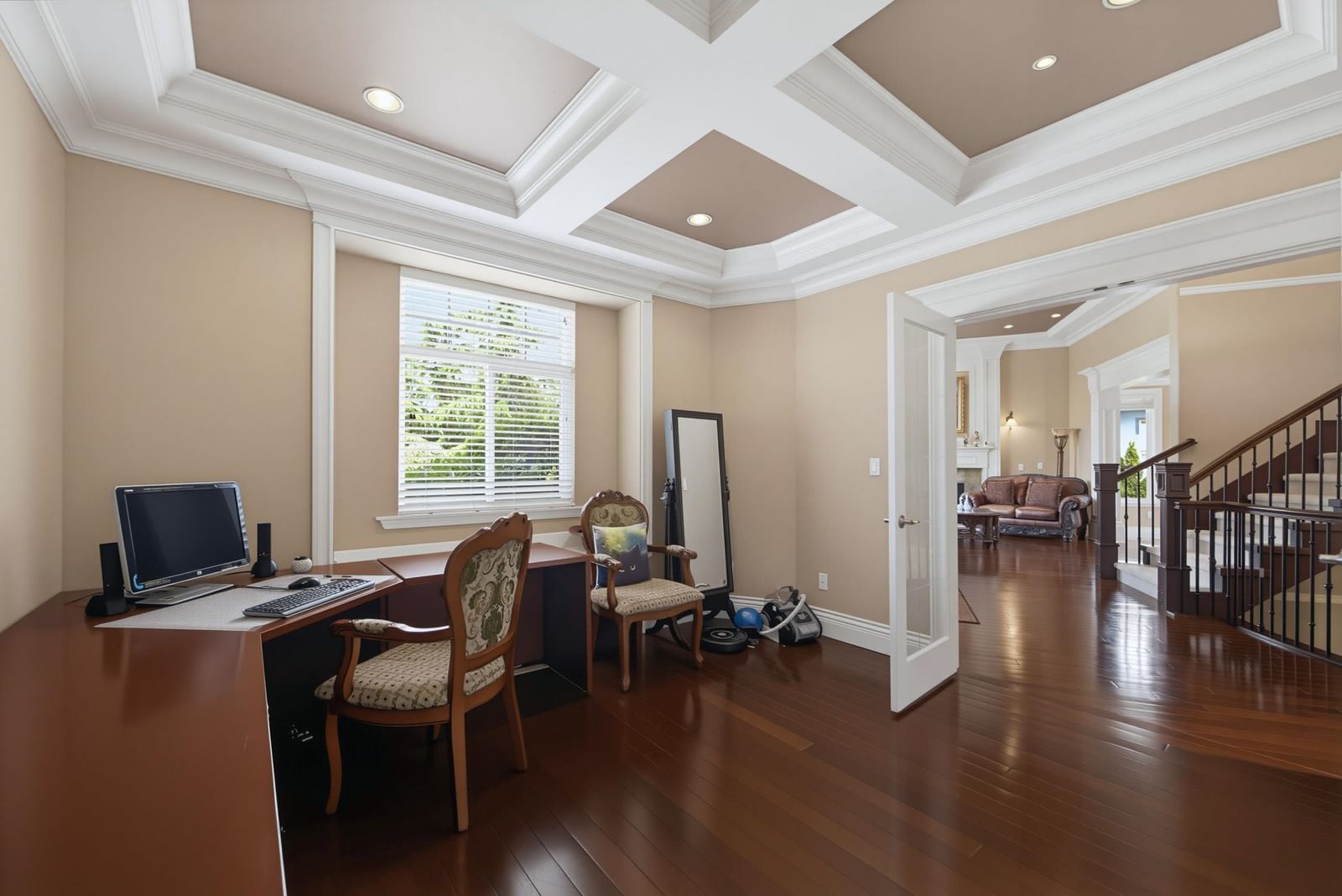 Listing Image 10