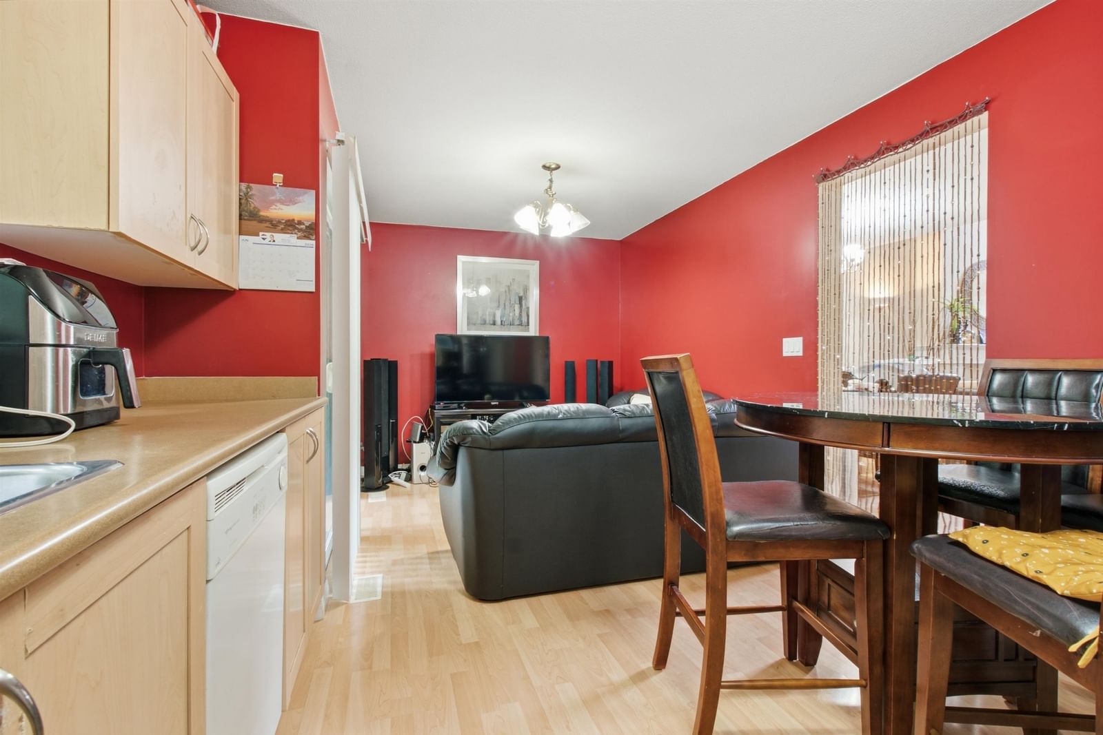 Listing Image 9