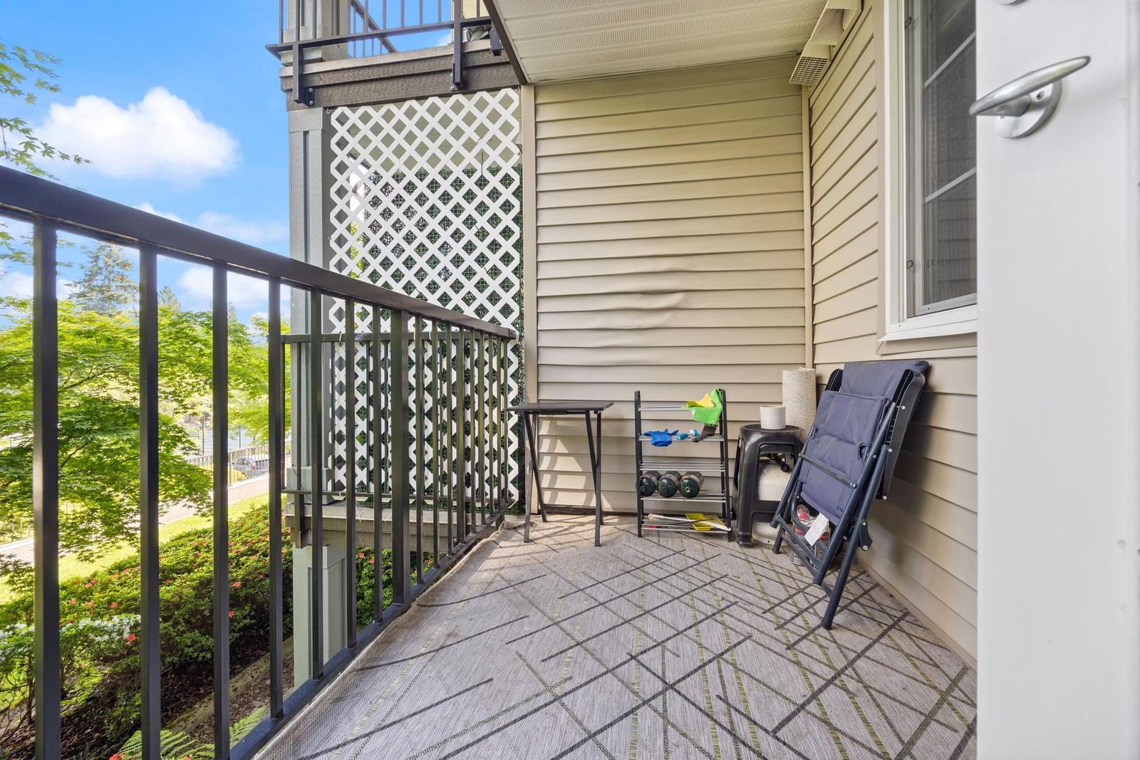 Listing Image 17