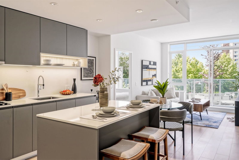 320 - 6808 Minoru Boulevard