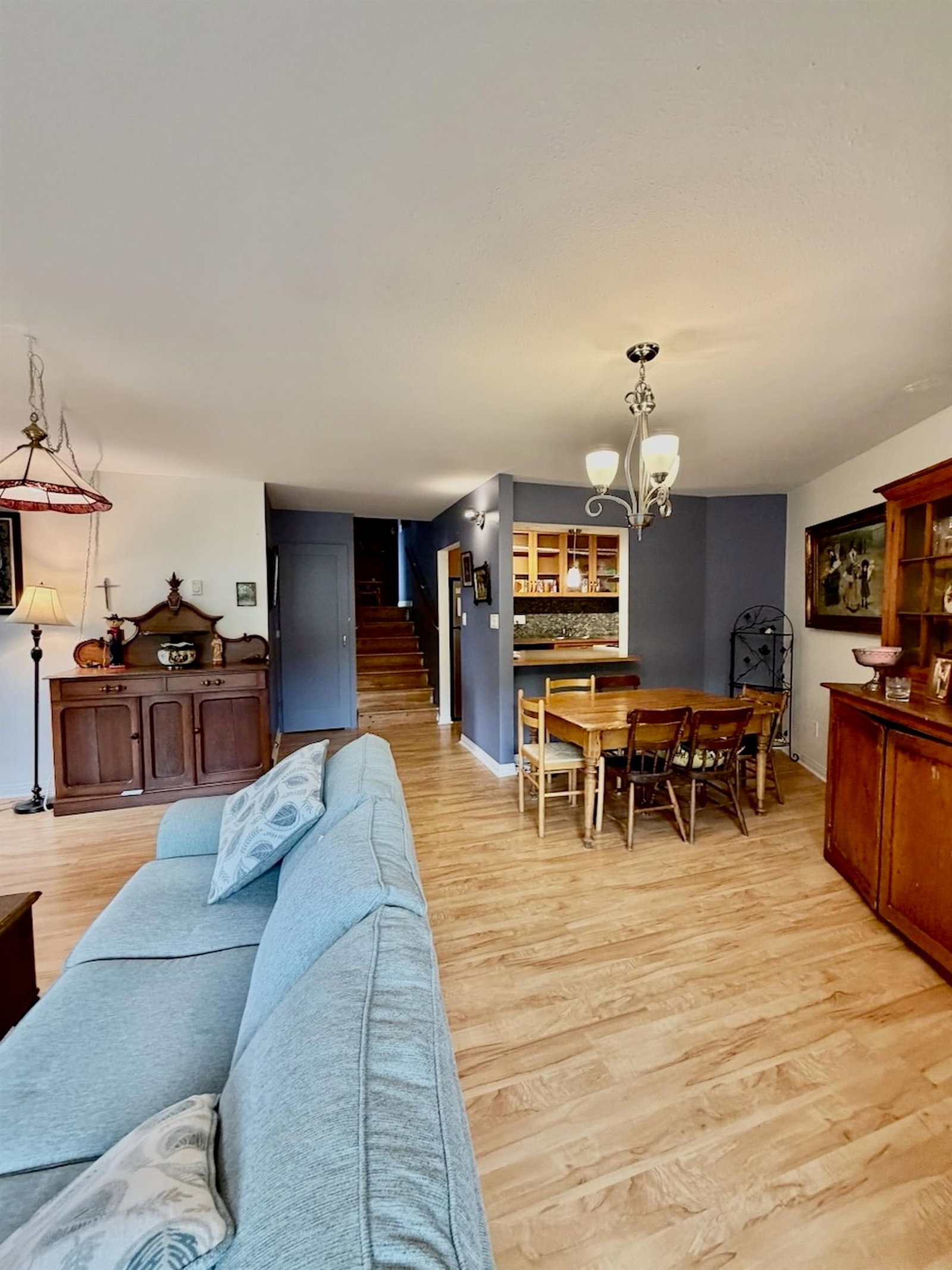 Listing Image 20