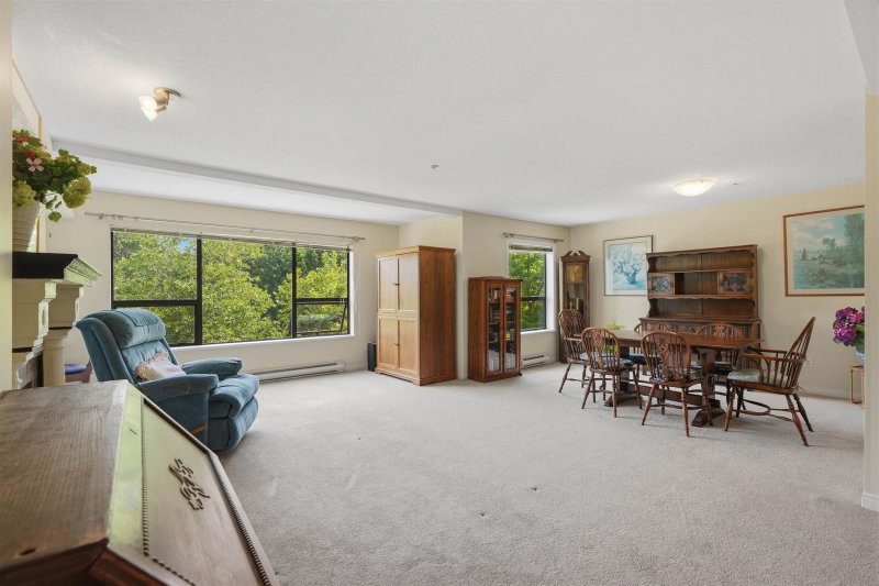 205 - 5855 Cowrie Street