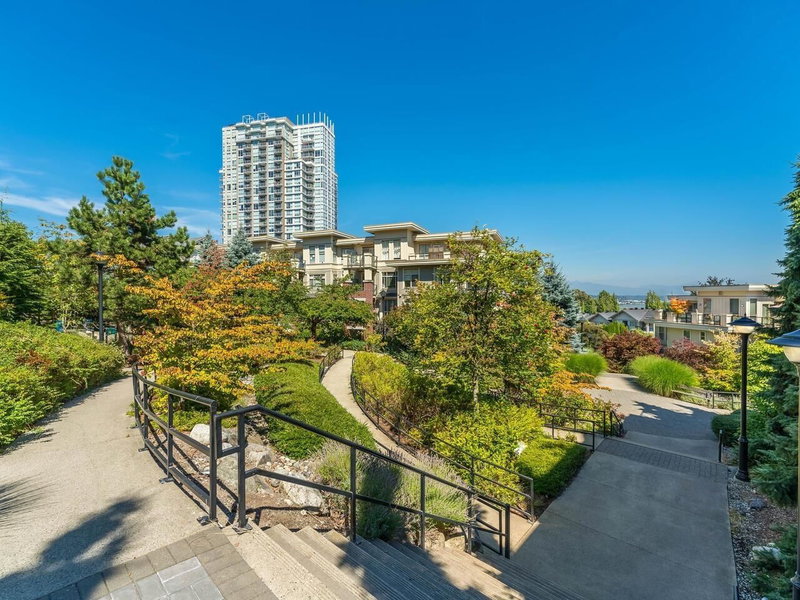 307 - 285 Ross Drive