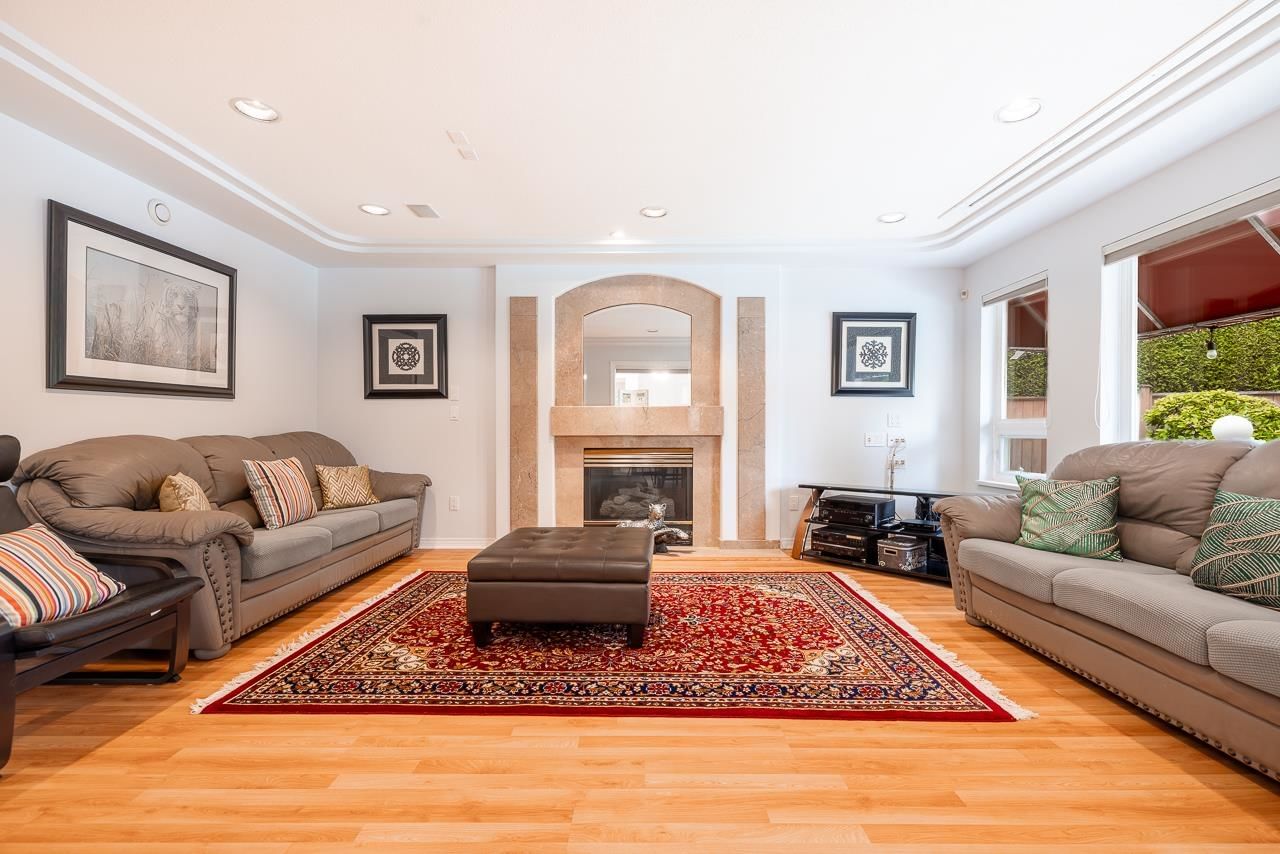 Listing Image 14