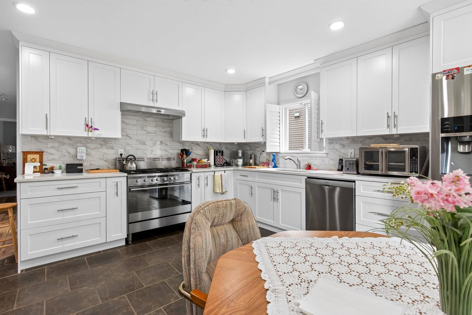 Listing Image 13