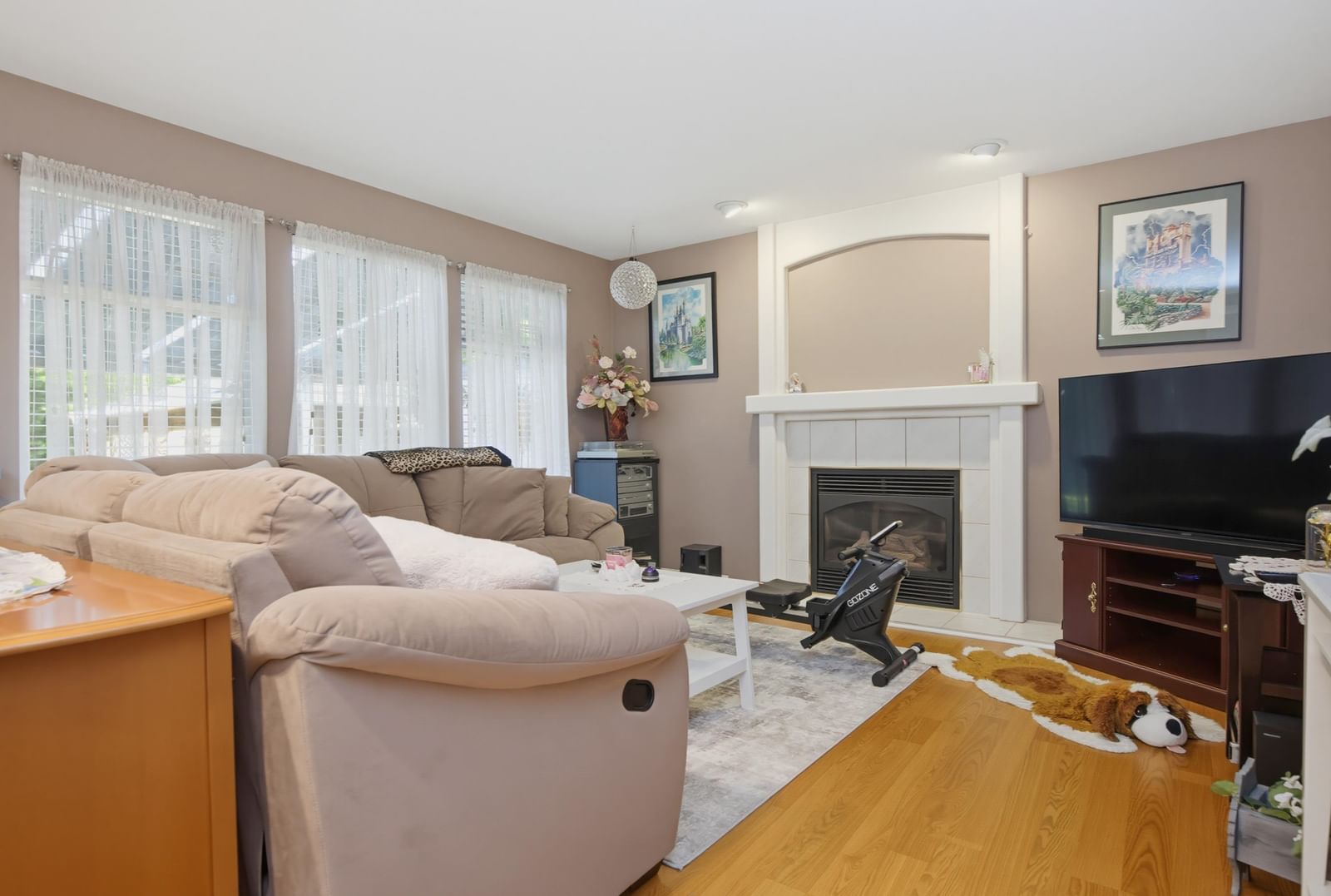 Listing Image 16