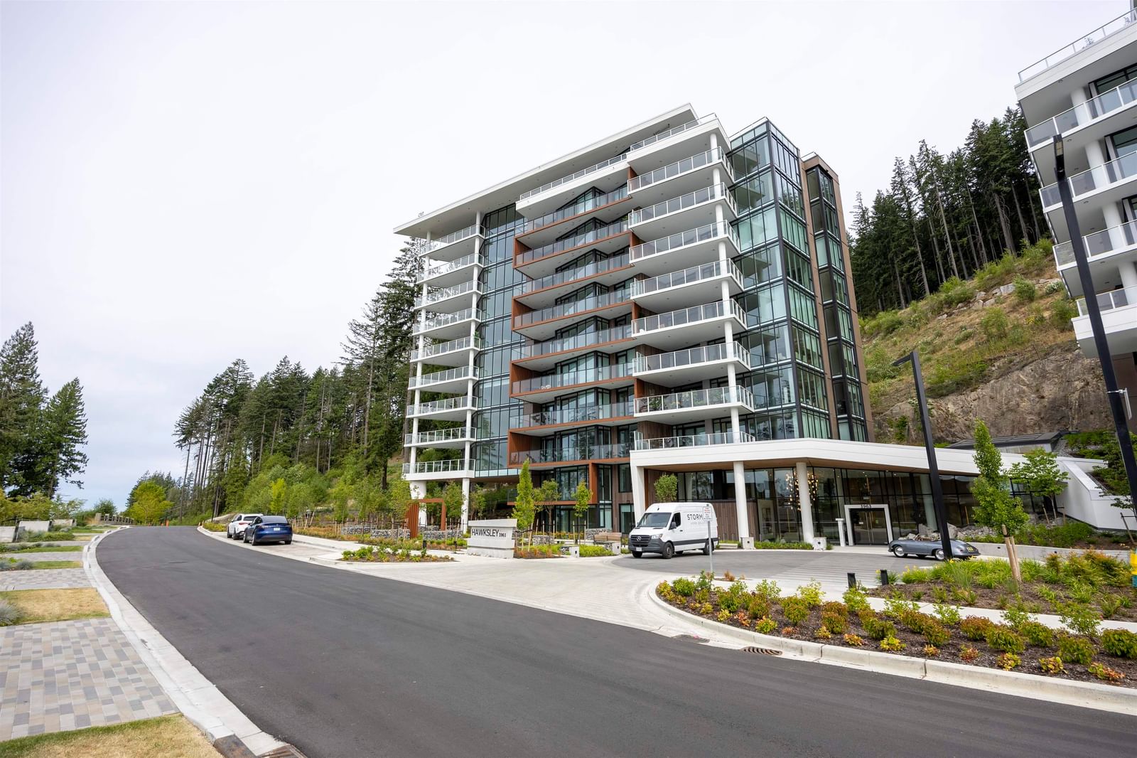Listing Image 12