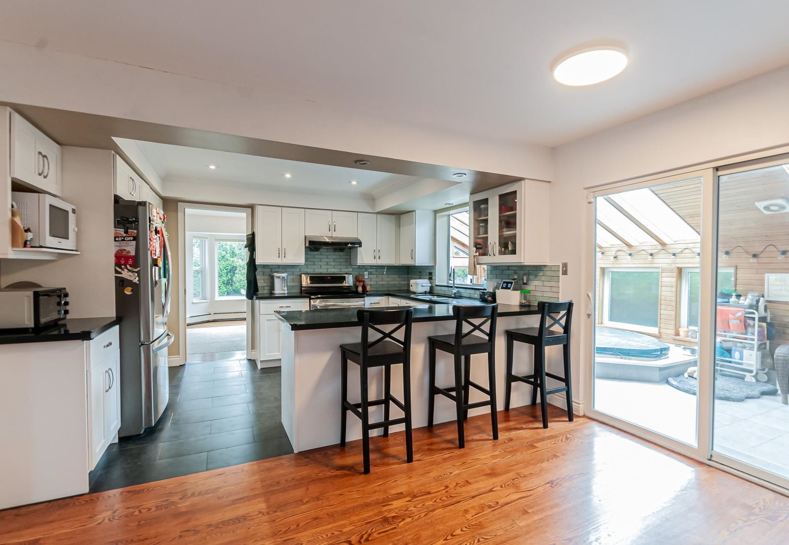Listing Image 10