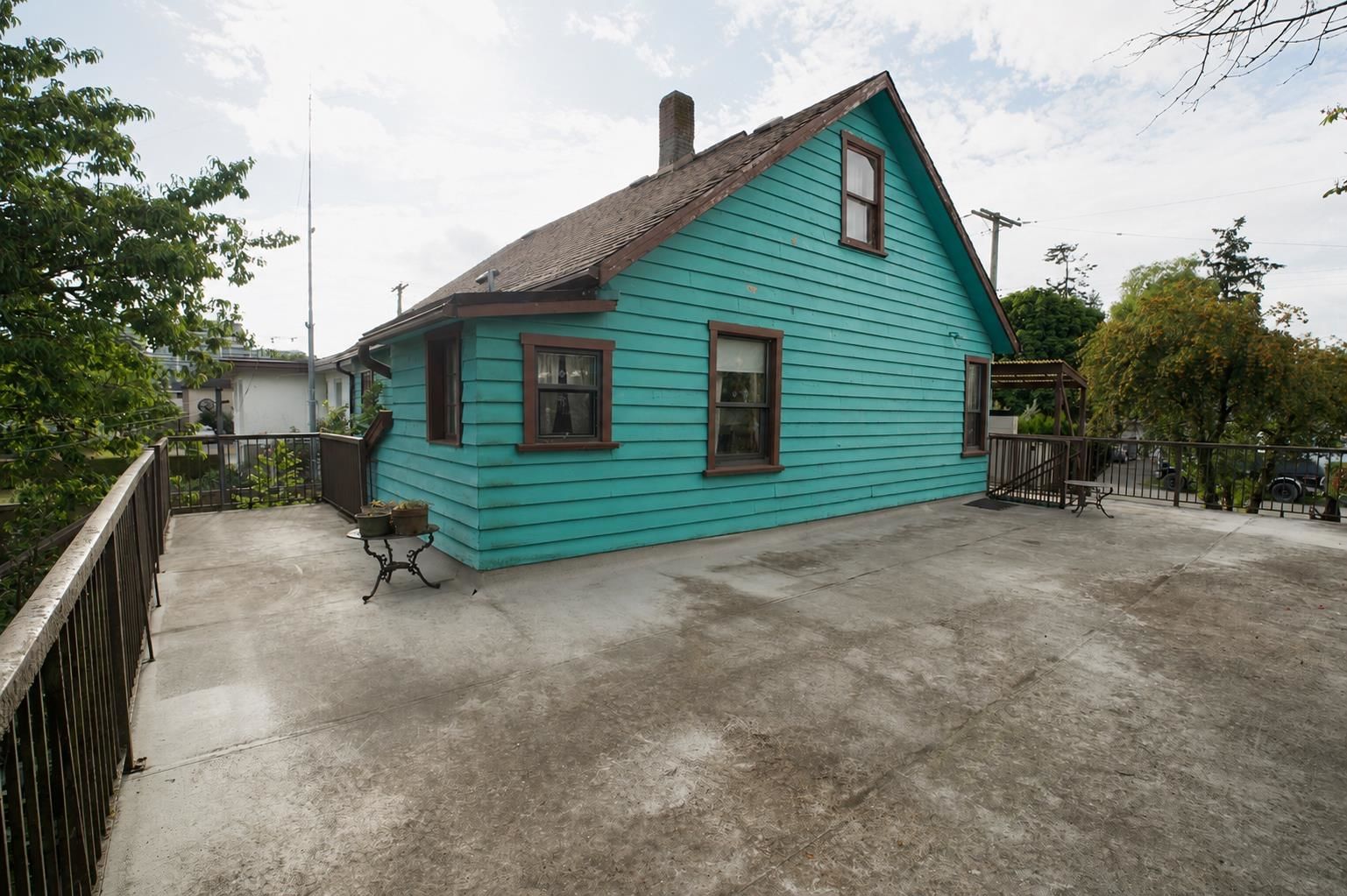 Listing Image 17