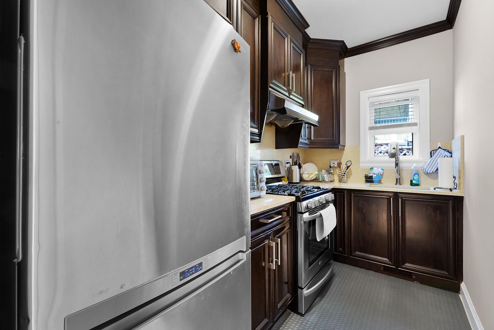 Listing Image 19