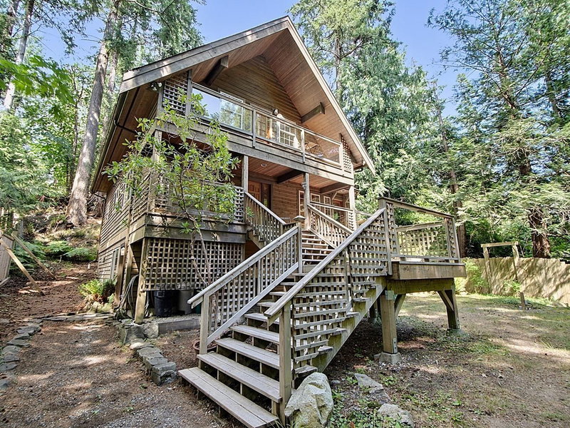 1099 Miller Road, Bowen Island, British Columbia