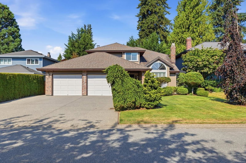 16237 Northglen Place