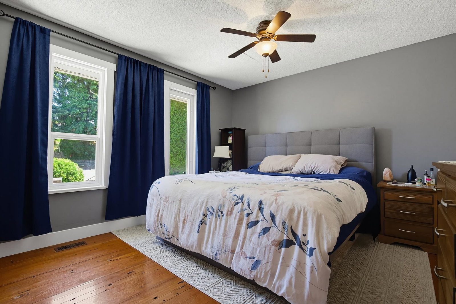 Listing Image 21
